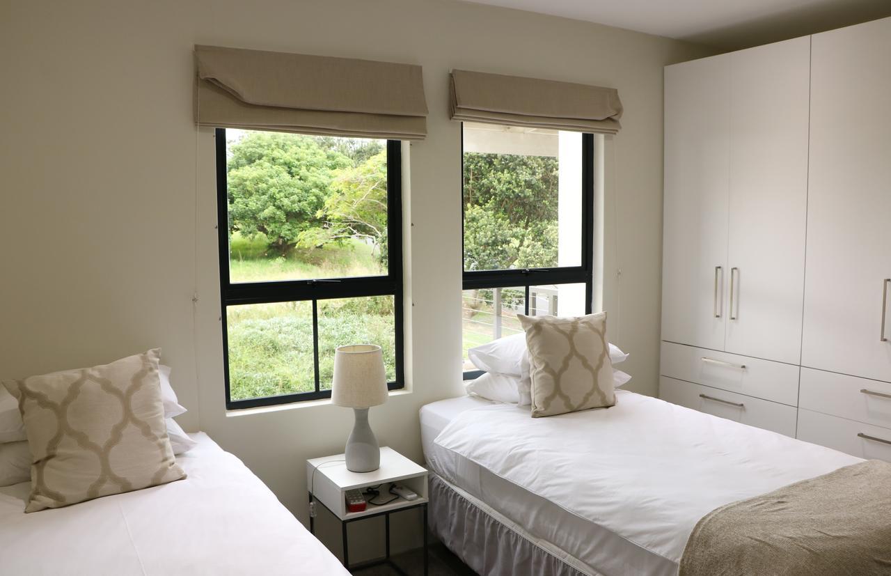 Apartments On The Eighteenth At Prince'S Grant Golf Estate Blythedale Beach Exteriör bild